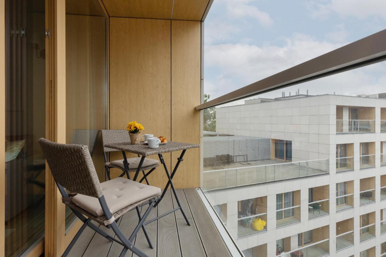 Stylish Apartment Kolejowa & Parking & Balcony By Noclegi Renters Варшава Екстер'єр фото