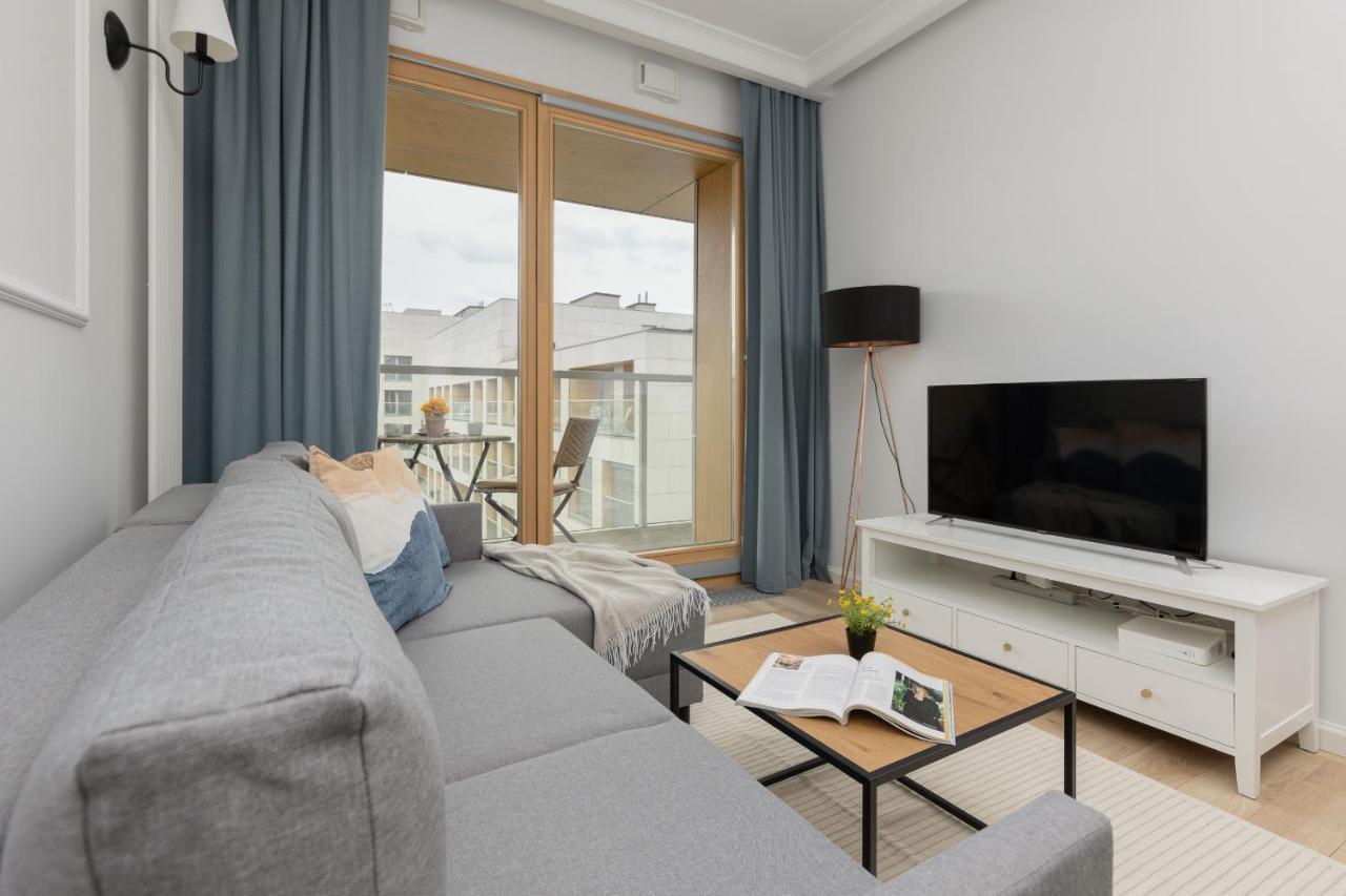Stylish Apartment Kolejowa & Parking & Balcony By Noclegi Renters Варшава Екстер'єр фото